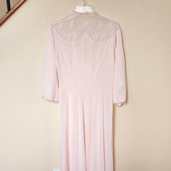 Vintage VANITY FAIR Soft Pink Long NIGHTGOWN Lingerie Size 38 Small - Picture 6 of 8